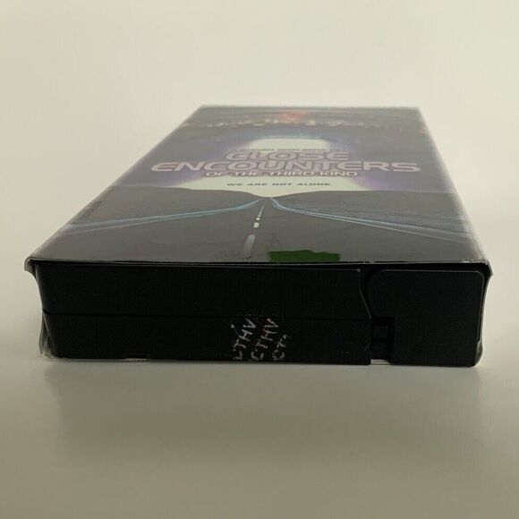 Close Encounters of the Third Kind (VHS, 1998 Release) Collector's Edition SciFi - Picture 7 of 10